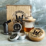 Kit de fumage de whisky personnalisé avec monogramme gravé, set de bar à bourbon en bois, cadeau d'anniversaire/de mariage pour les hommes fumeurs