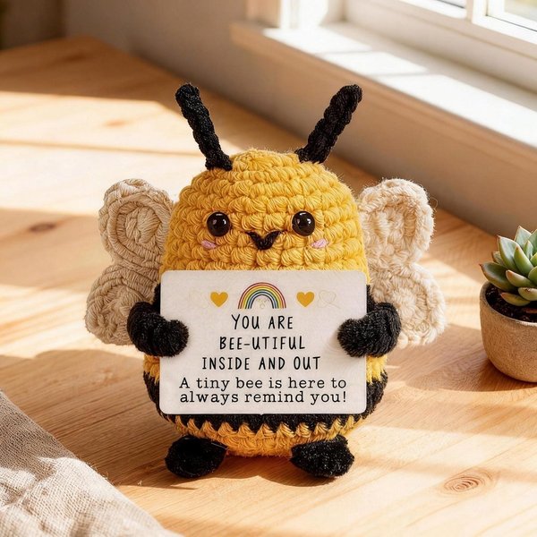Handmade Crochet Bee Doll with Card, Emotional Support Plush Toy, Desktop Decoration, Birthday/Graduation Gift for Family/Friends