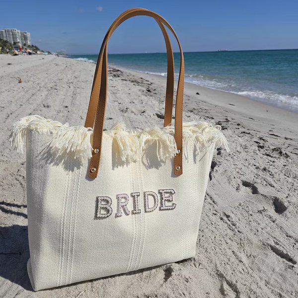 Personalized Tote Bag with Text, Future Mrs Shoulder Bag, Practical Engagement & Wedding Gift for Brides/Friends