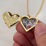Collier personnalisé avec photo et nœud en forme de cœur, gravé au nom – Bijou raffiné, cadeau d'anniversaire ou de mariage pour femme, couple ou épouse