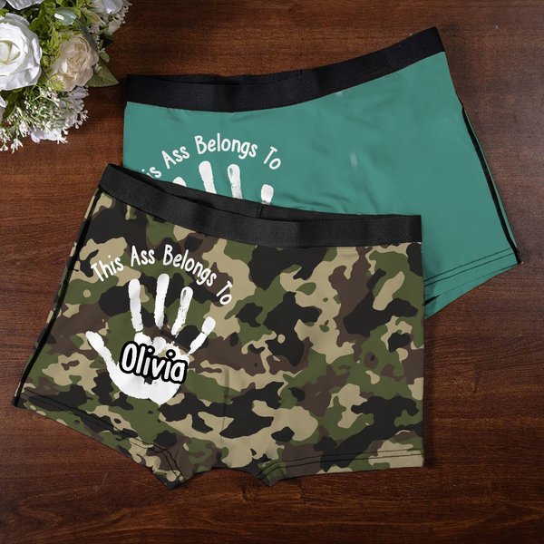 Boxer pour homme personnalisé « This Ass Belongs to » avec empreinte de main et prénom – Cadeau d’anniversaire ou de mariage pour mari ou petit ami